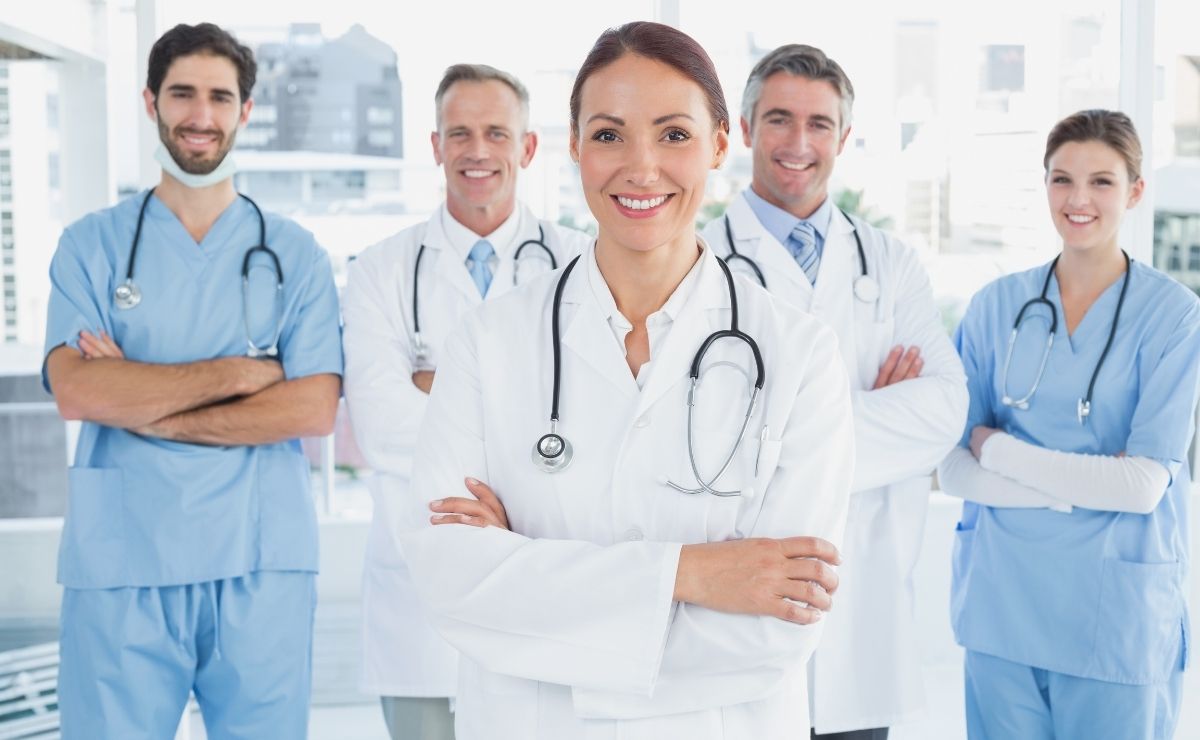 Gobierno lanza convocatoria para contratar médicos especialistas, 13,765 plazas disponibles 1 Gobierno lanza convocatoria para contratar médicos especialistas