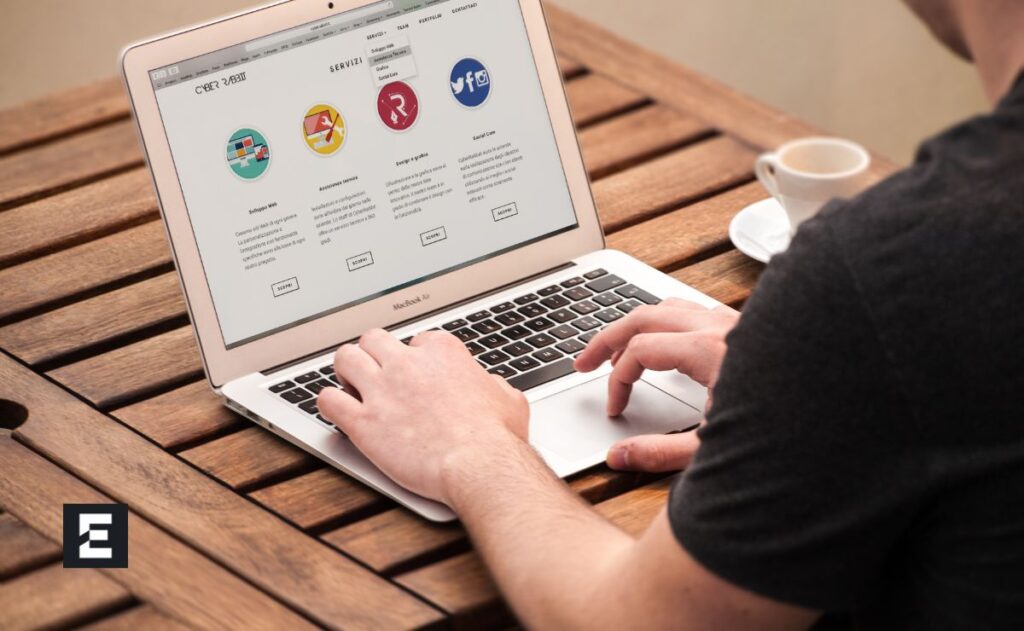 Crear una página web hoy en día es el paso fundamental para cualquier persona o negocio que desee emprender en el mundo digital